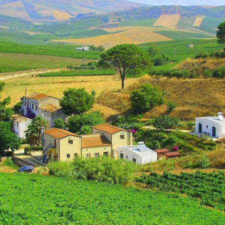 Agriturismo Tarantola Alcamo Eksteriør billede