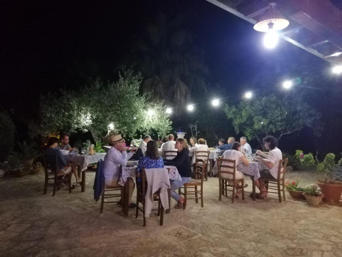 Agriturismo Tarantola Alcamo Eksteriør billede