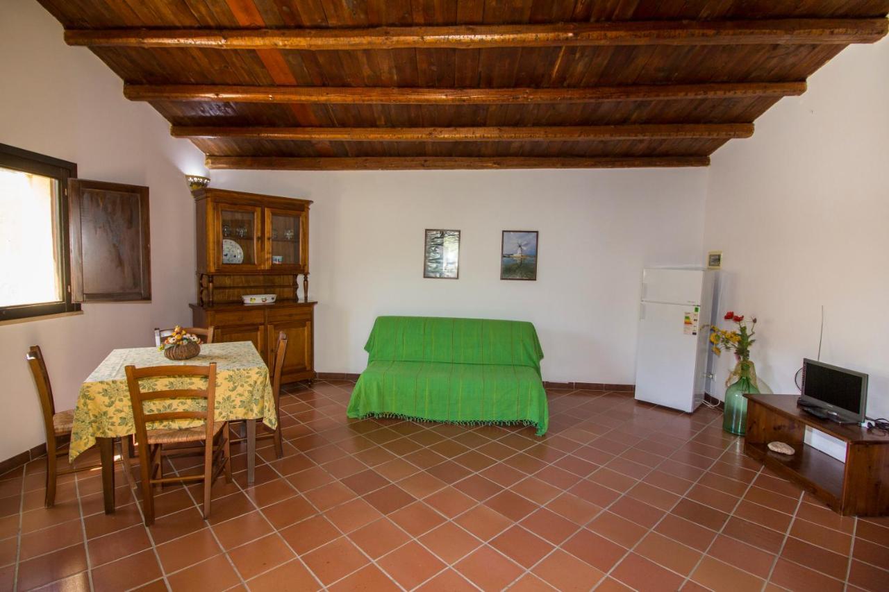 Agriturismo Tarantola Alcamo Eksteriør billede