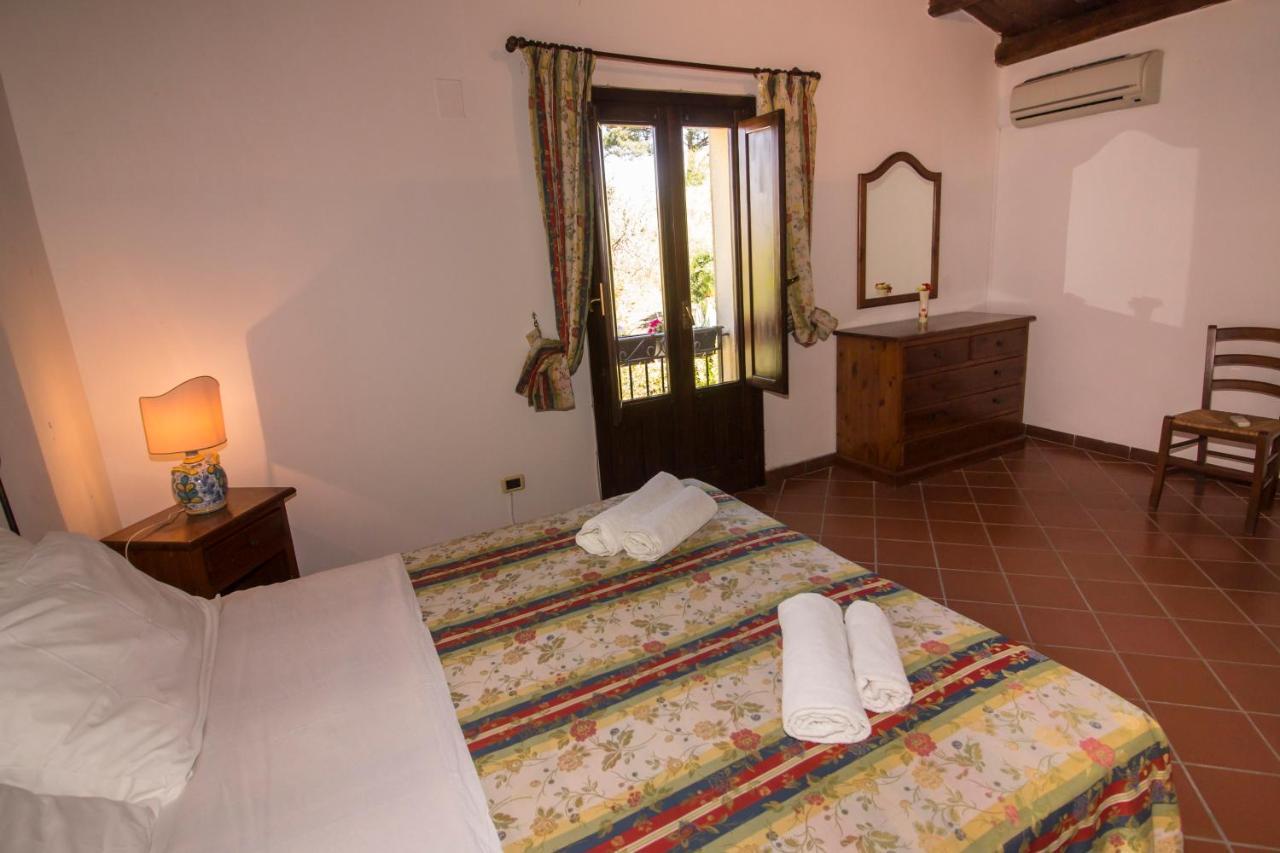 Agriturismo Tarantola Villa Alcamo Eksteriør billede