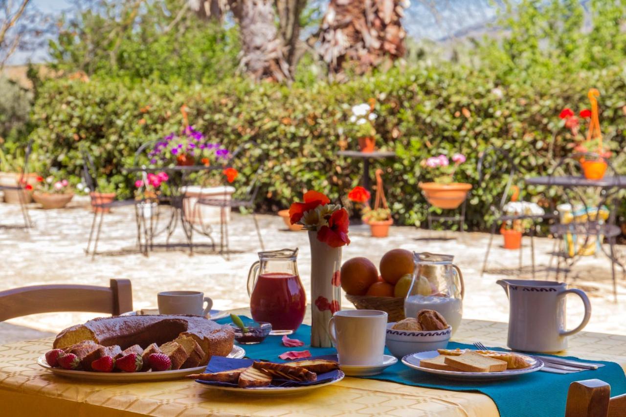 Agriturismo Tarantola Alcamo Eksteriør billede